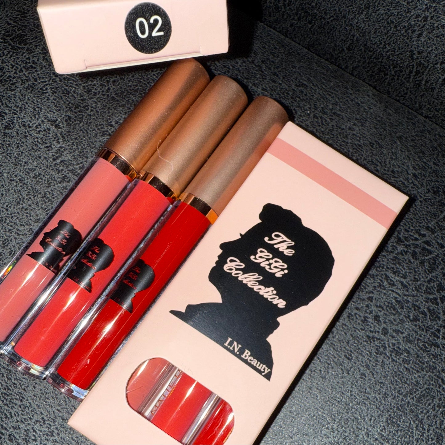 Gigi Lip 02 (Medium)